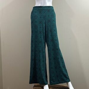 New York and Company Medium Teal And Black Patterned Pull On Wide-Leg Pants